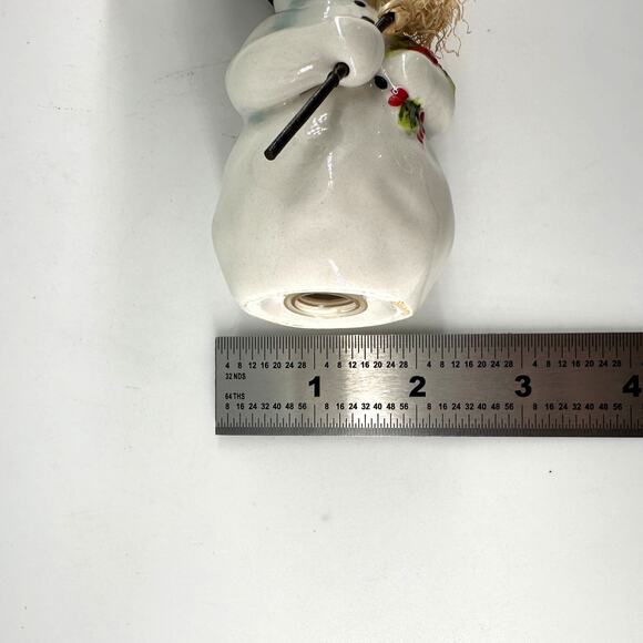 Ceramic Retro Snowmen Salt and Pepper Set - Wreath, Top Hat, & Broom 4 inch - Picture 7 of 8